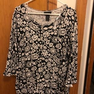 Women’s long sleeve top