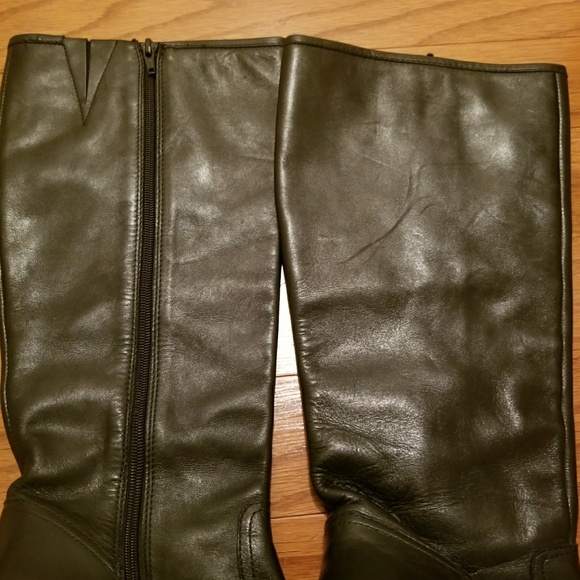 Lauren Ralph Lauren Black Boots (Bryce) Size 8.5B - Picture 3 of 7