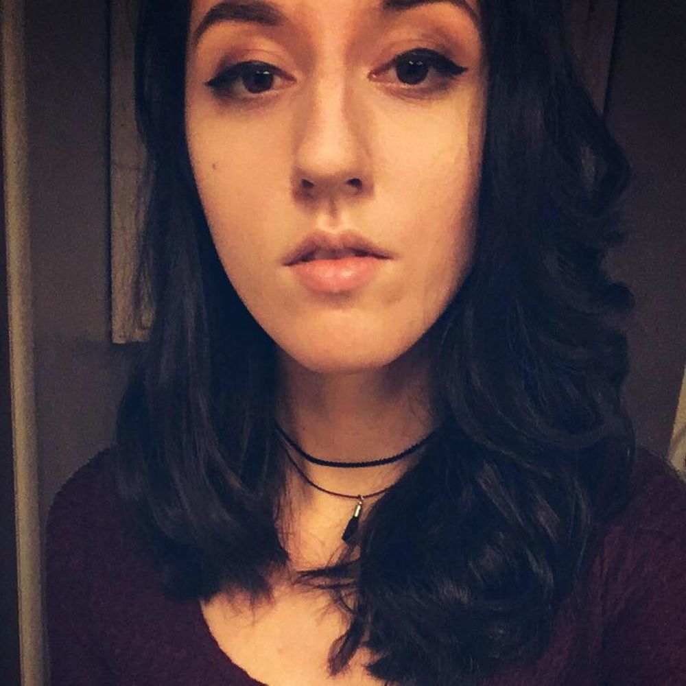 Meet your Posher, Courtney