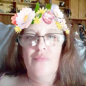 Meet your Posher, Denita