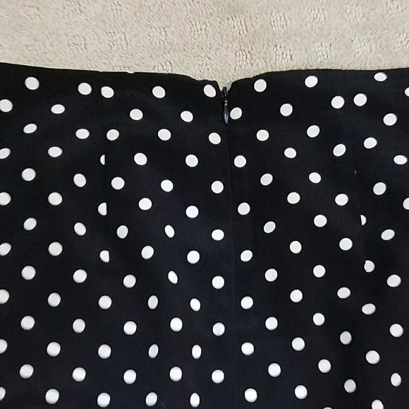 💕SALE Polka Dot Skirt 💕 - Picture 4 of 4