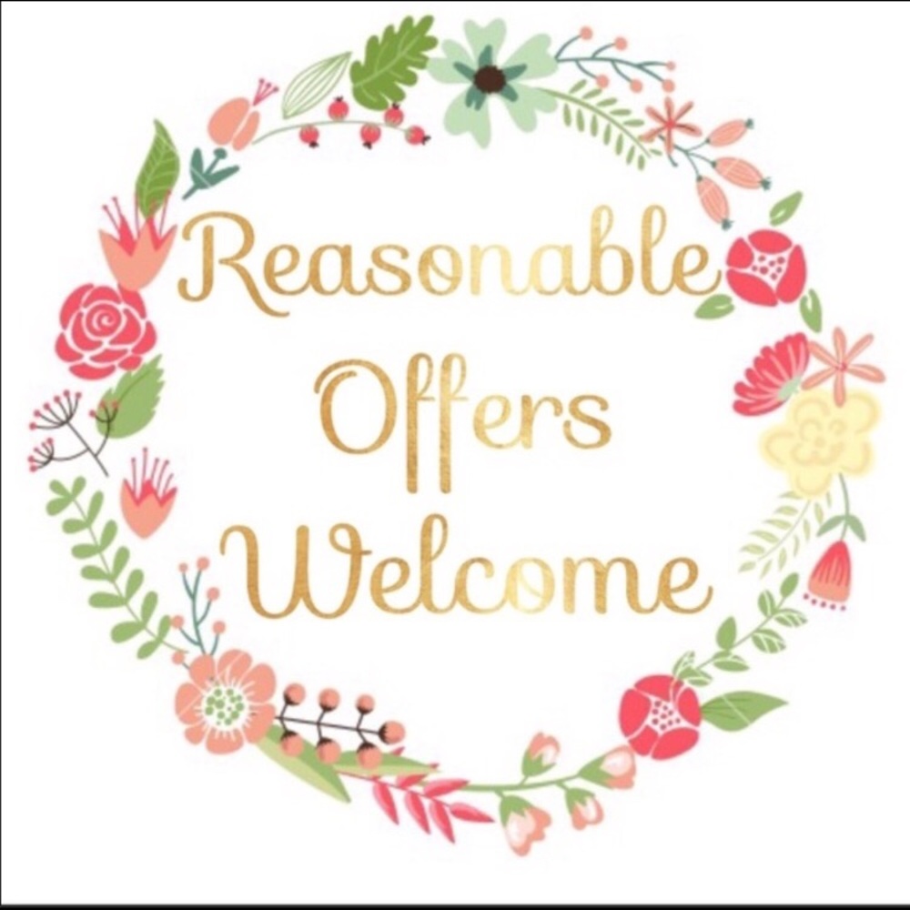 Discounts with bundles, make me an offer!❤️