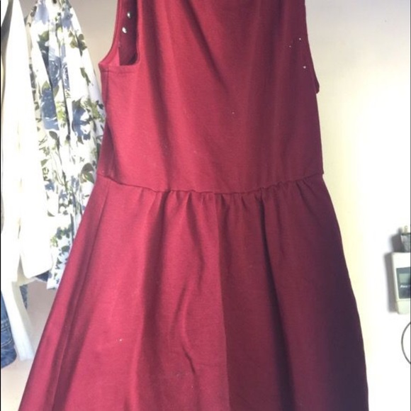 Maroon dress - Picture 2 of 2