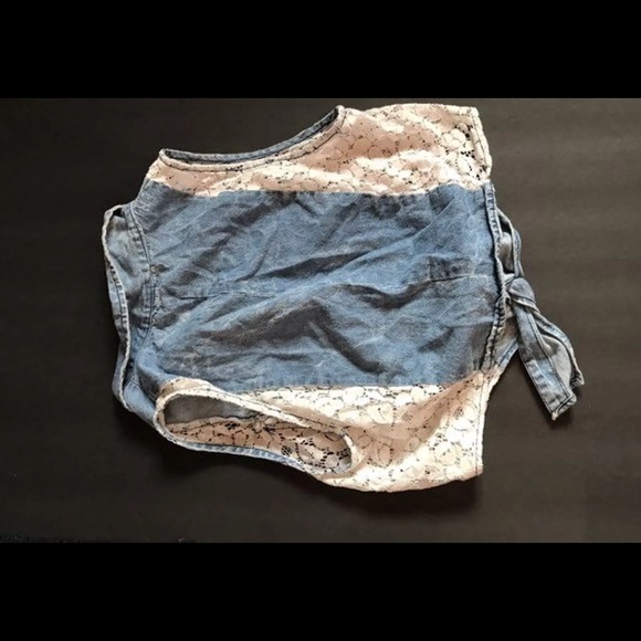 Vest - Picture 2 of 2