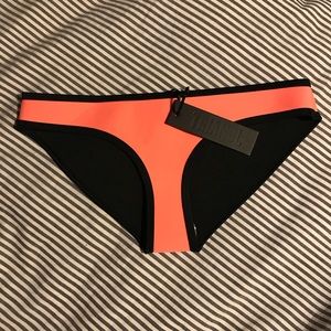 NWT Triangl Bikini Bottoms Small. Arizona Sunset