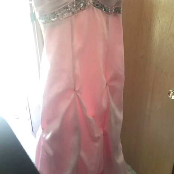 Pink princess prom dress - Picture 3 of 4