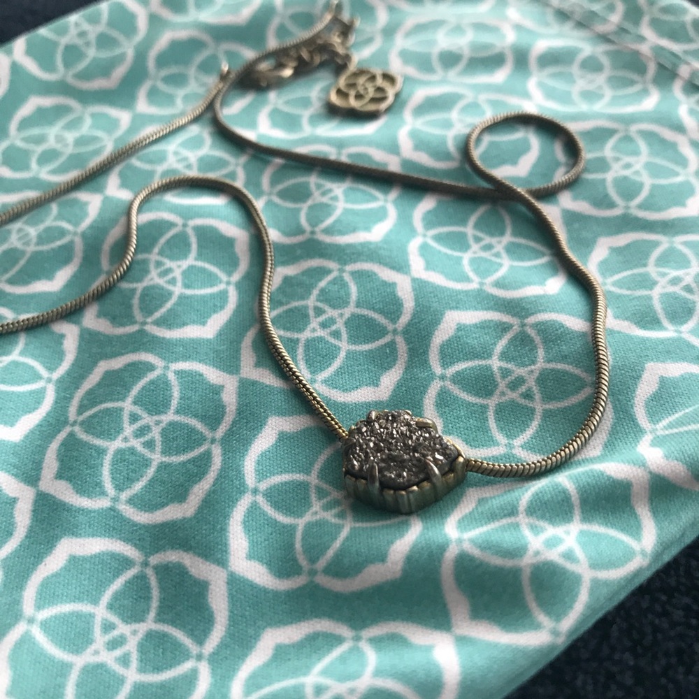 Kendra Scott Pendant Necklace