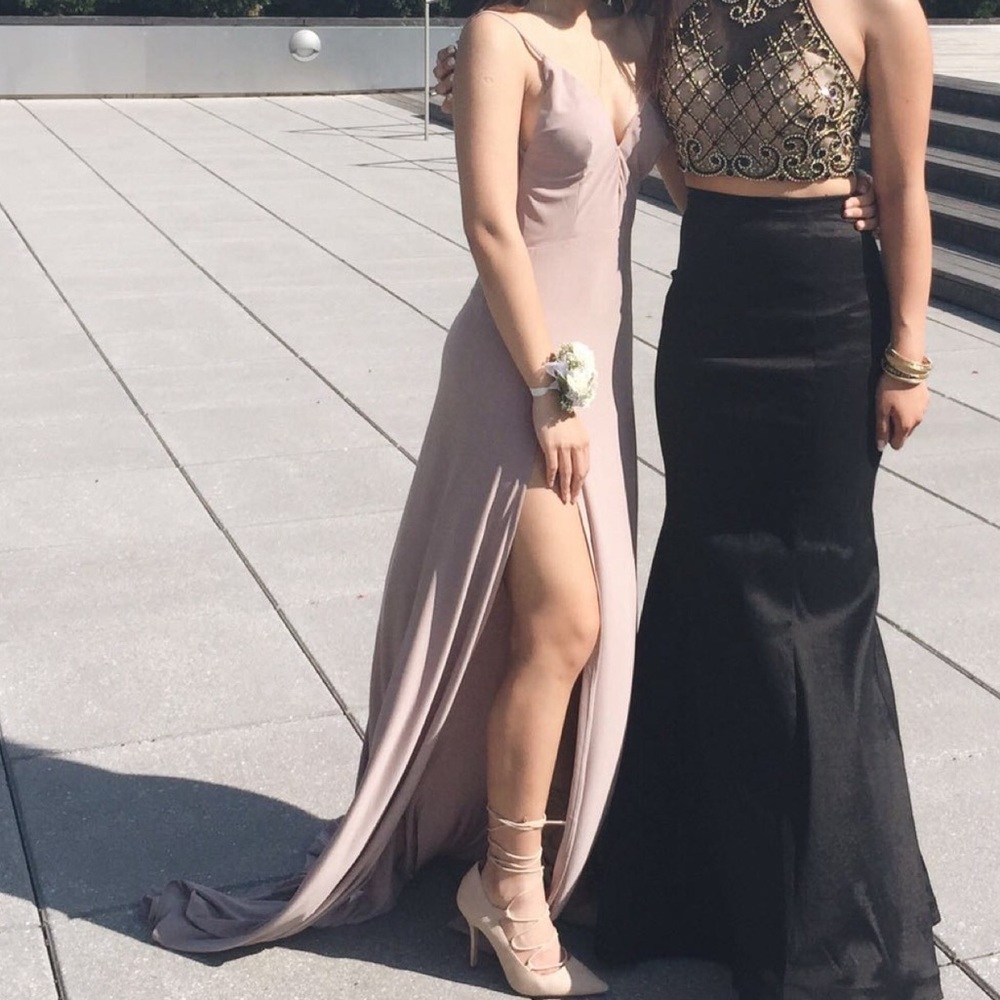 “Elle”, Abyss by Abby. Taupe. Size S