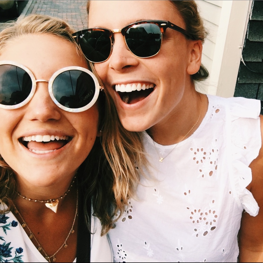 Meet your Posher, Emily