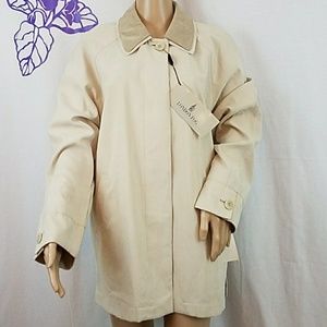 London Fog water repellent jacket.            0222