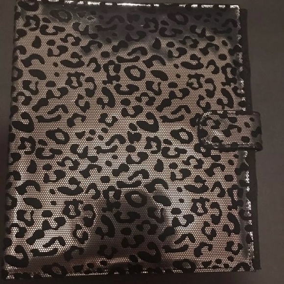 Leopard iPad cover - Picture 1 of 4