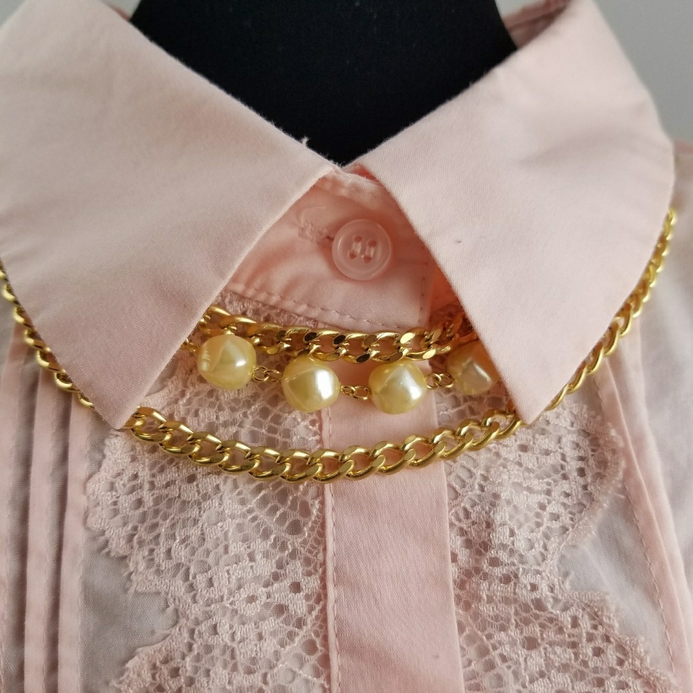 Gold tone and faux pearl collar necklace Pin
