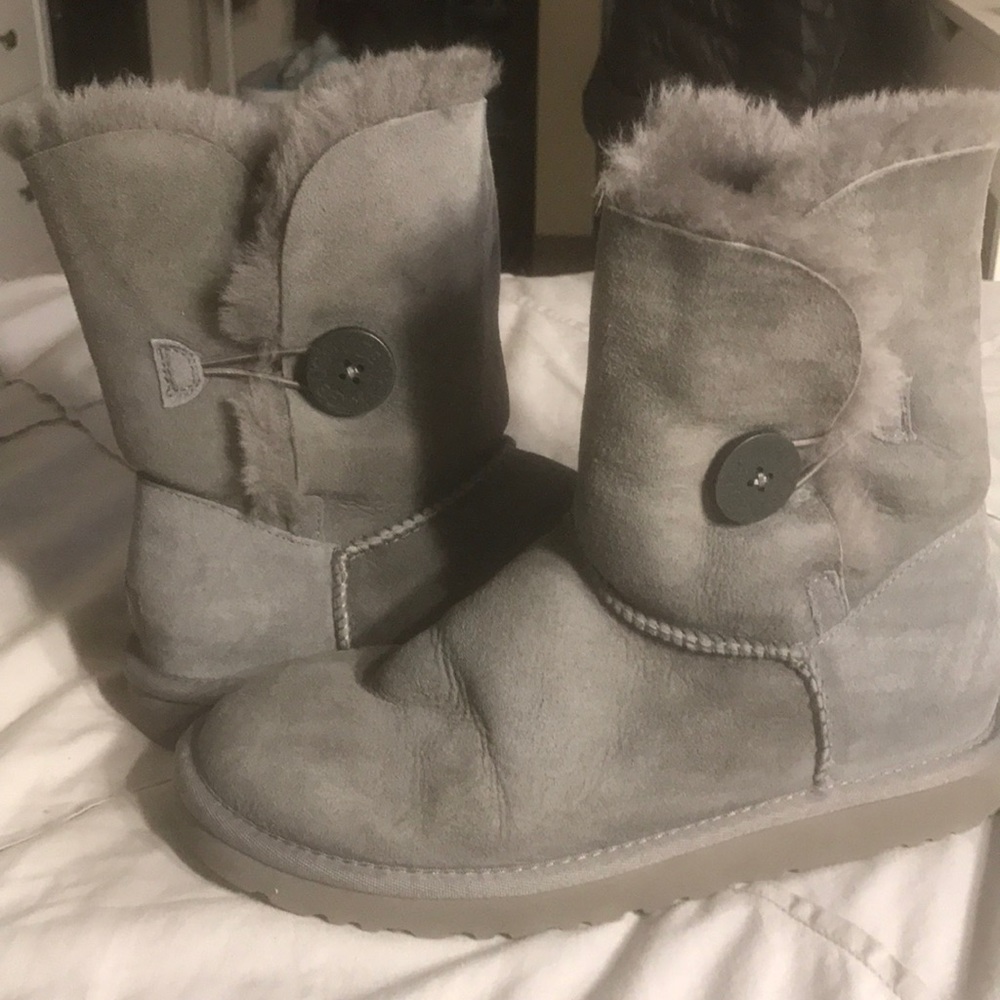 Gray Bailey Button Uggs