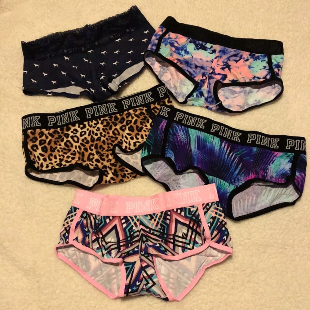 Vs PINK Panty bundle (M) NEW