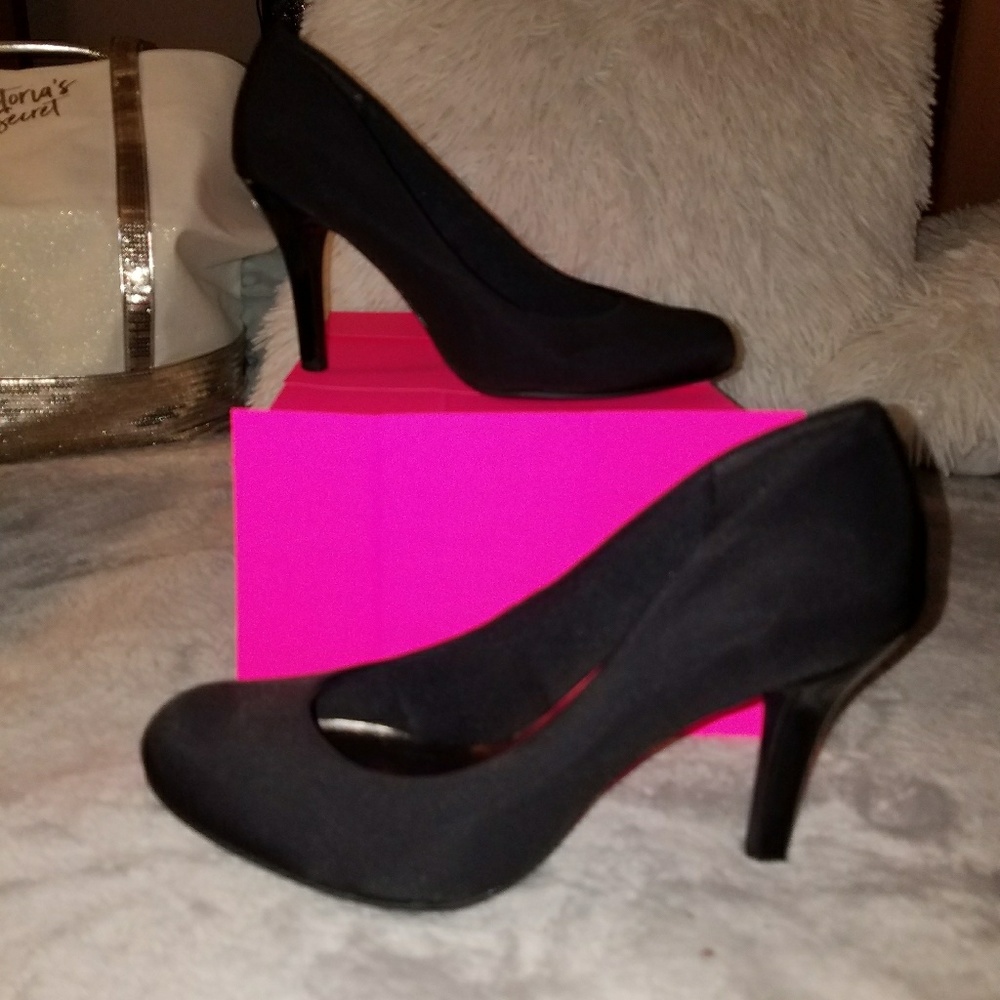 Black heel