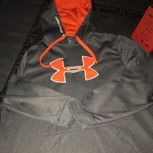 Men’s Under Armour hoodie