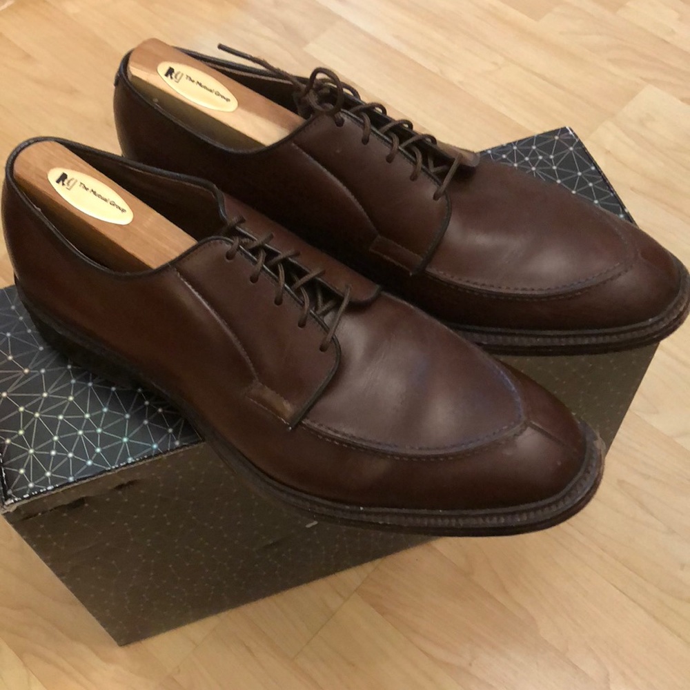 Allen Edmonds Brentwood shoes in chilli color 9.5