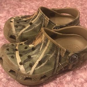 Toddler Boy Camo CROCS