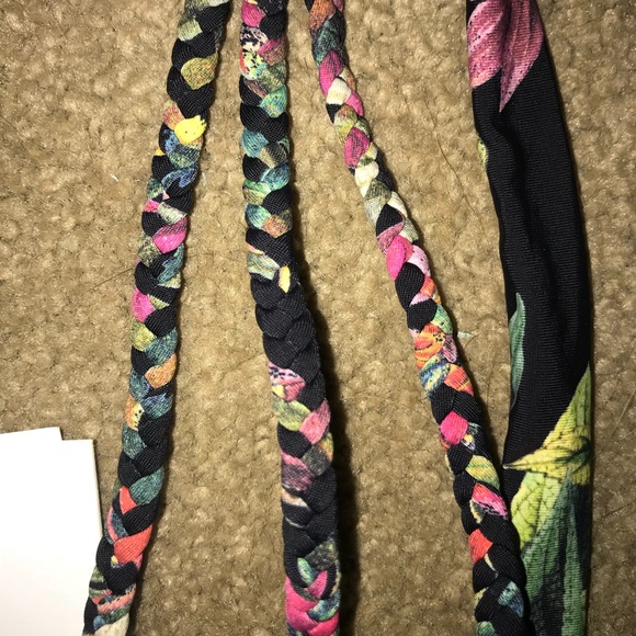 San Lorenzo Braided Bikini Halter Top - Picture 5 of 8