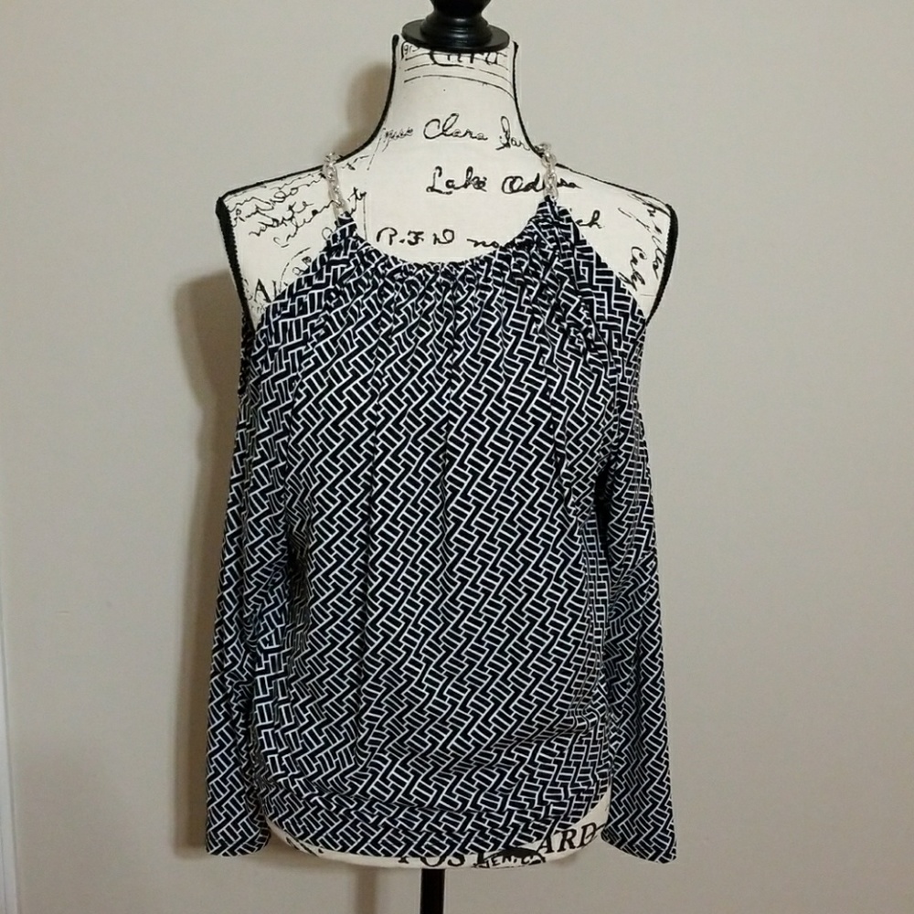 MK off shoulder