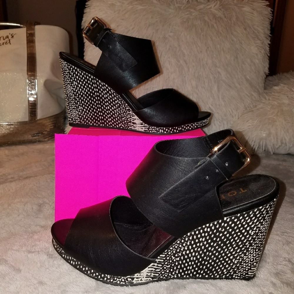 Torrid Wedge