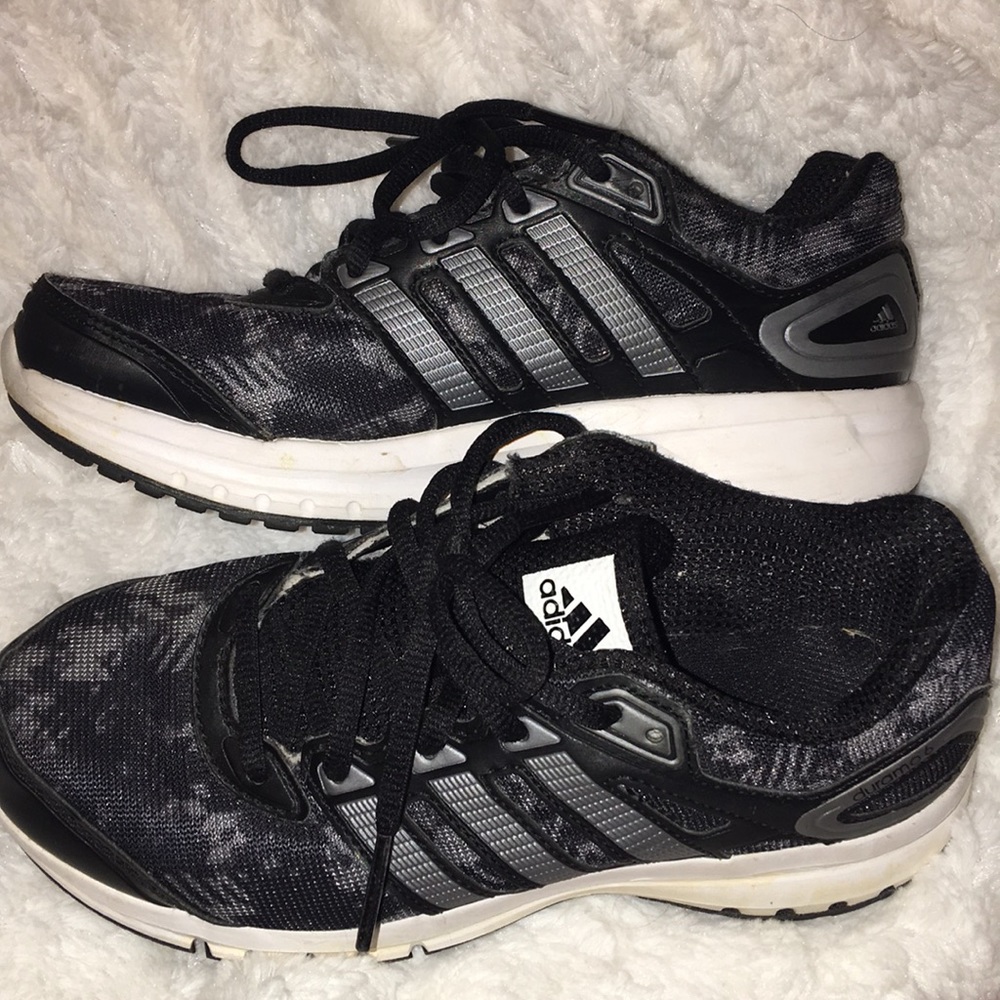 Kids Size 2 Adidas Shoes