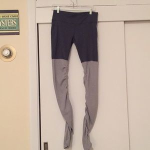 alo Size L Goddess Leggings Gray