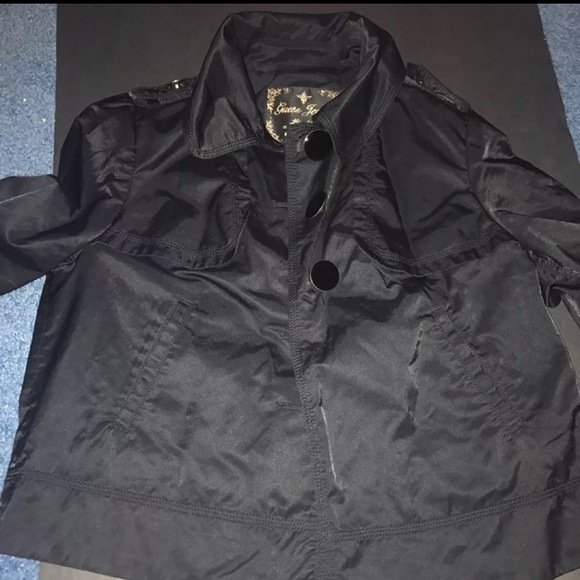 Black guess jacket - Picture 1 of 4