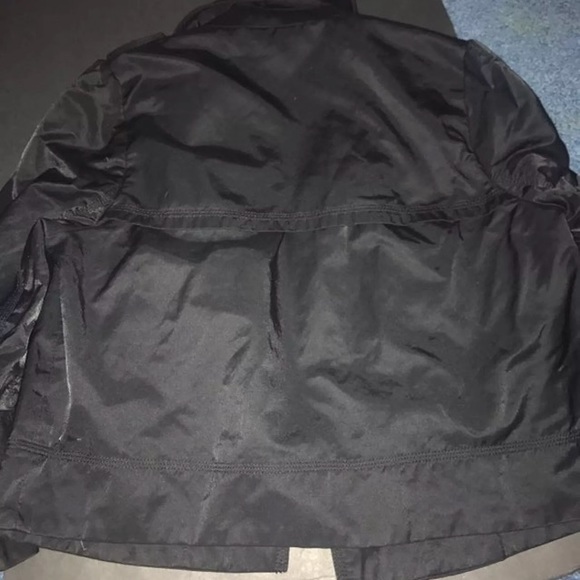 Black guess jacket - Picture 2 of 4