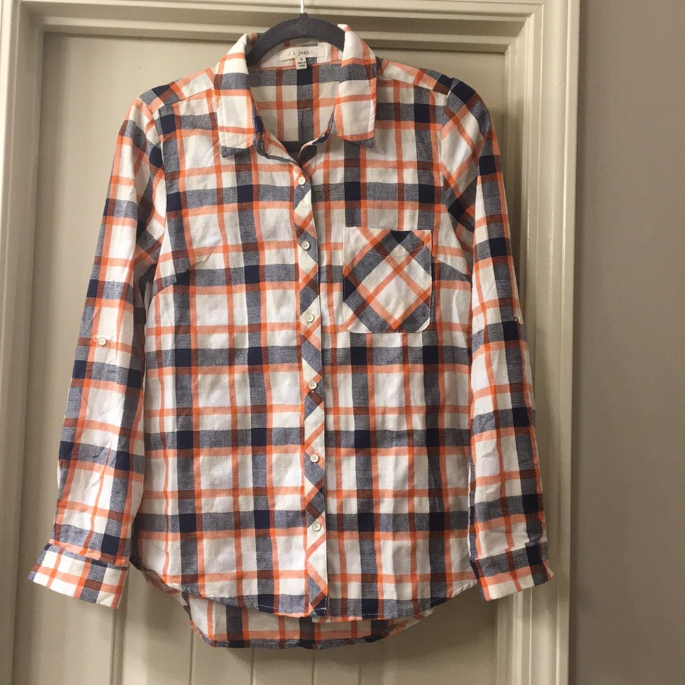 Plaid button down Size: M