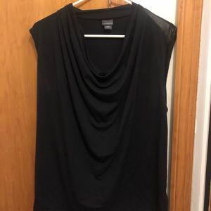 Women’s short sleeve top