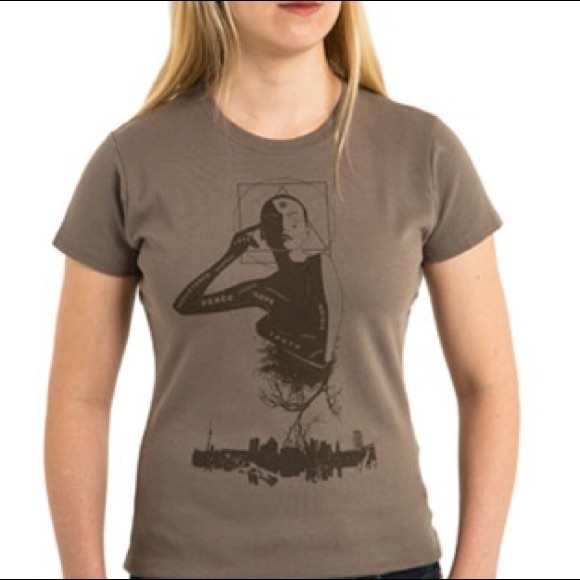 Women’s European imported T-shirt - Picture 1 of 1