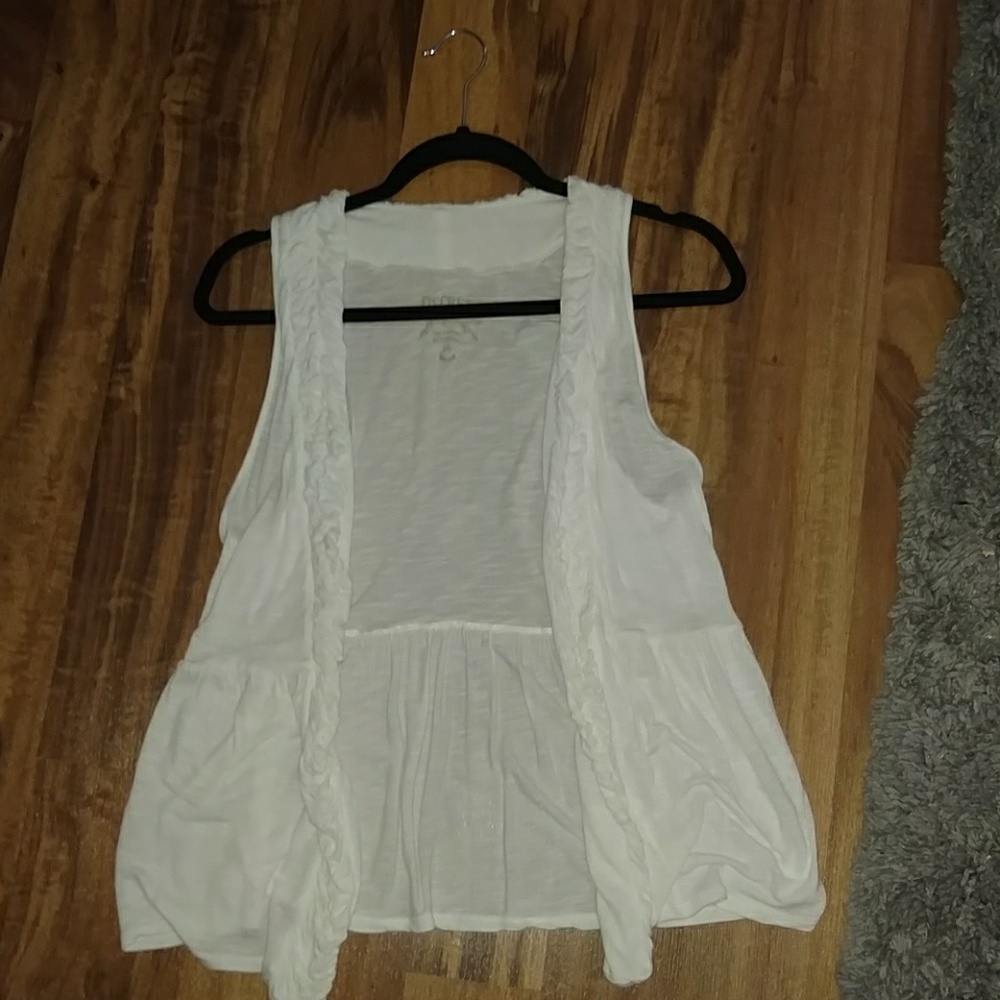 White sleeveless cardigan