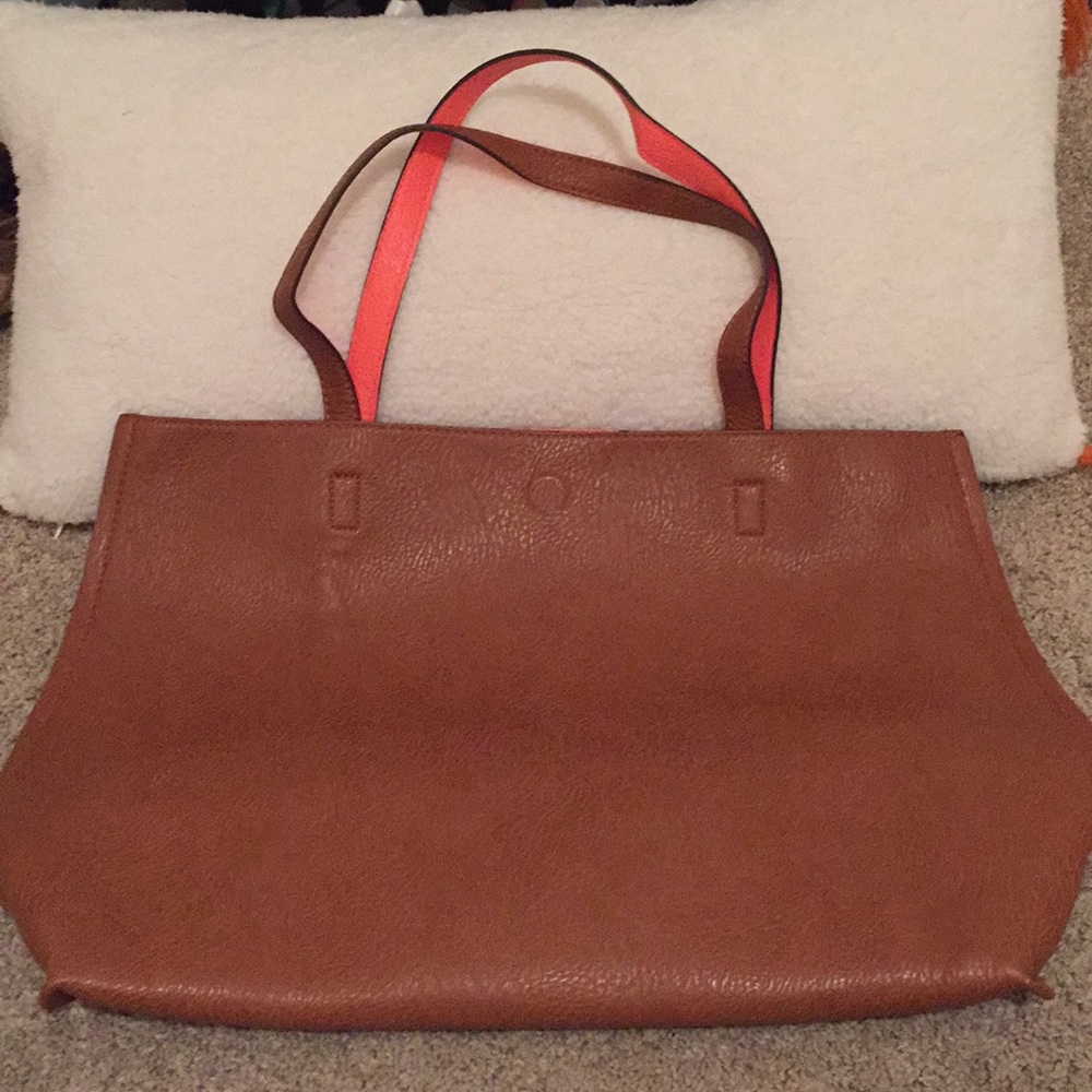 Faux leather tote Caramel and Coral
