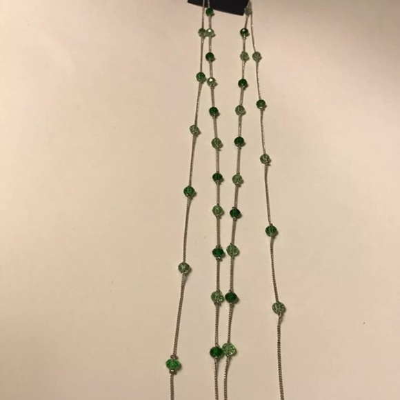 Long green bead necklace - Picture 2 of 3