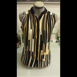 Worthington Sleeveless Button Down Top