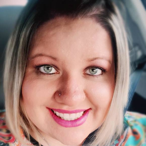 Meet your Posher, Amanda - Picture 1 of 1