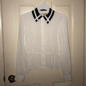 Collard black and white blouse