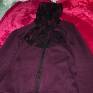 Nike tech sweater (kids size)