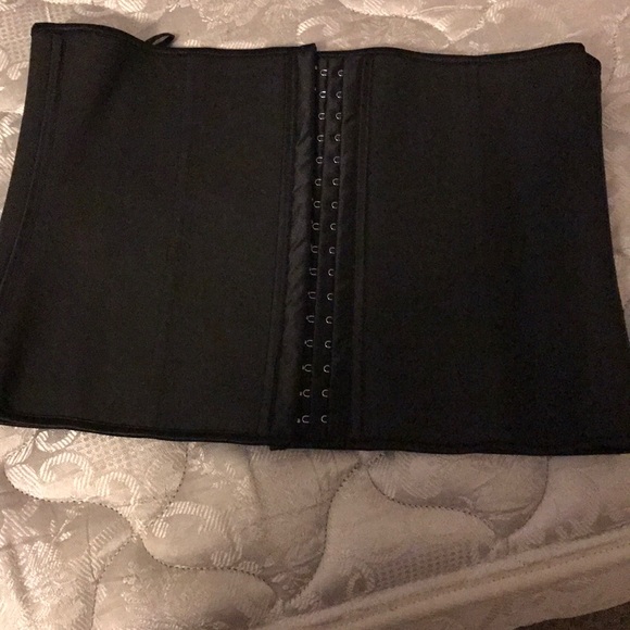 Corset waist trainer - Picture 1 of 4