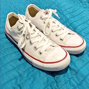 Converse white size 8