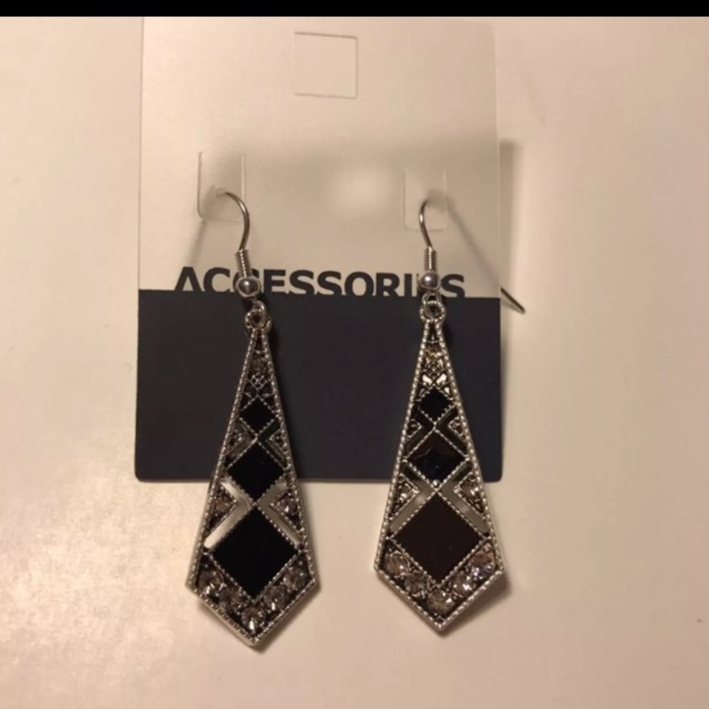 Tie earrings
