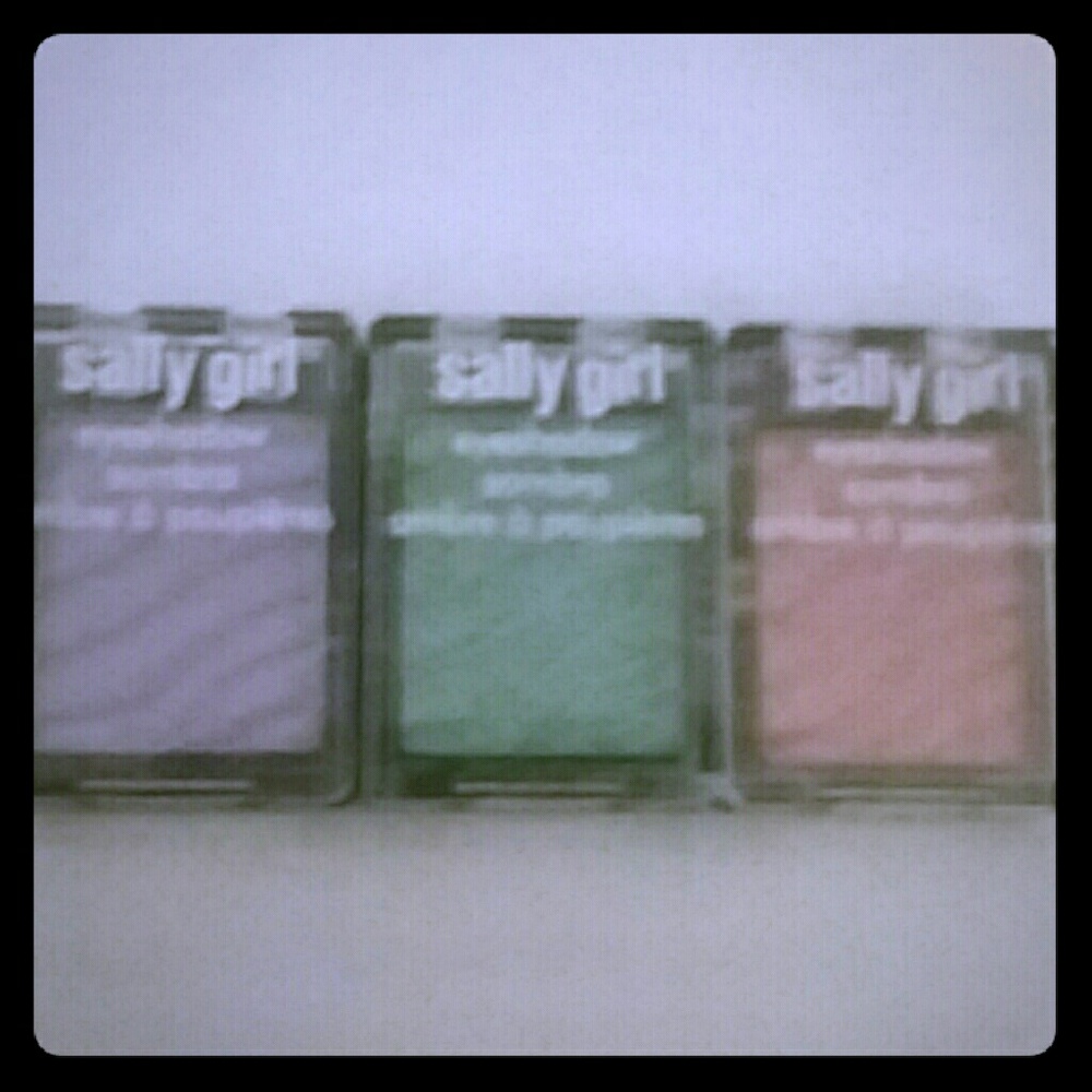 Sally girl eyeshadow