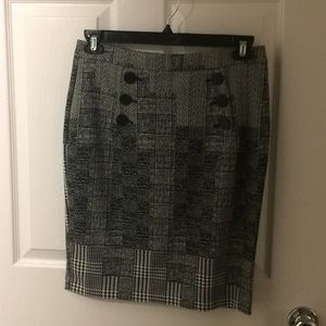 Houndstooth black & white pattern H&M pencil skirt