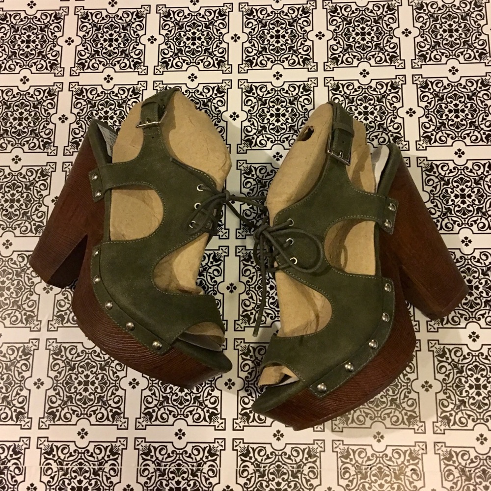 NWT Guess platform wedges lace up sage green sz 7 - Picture 5 of 8