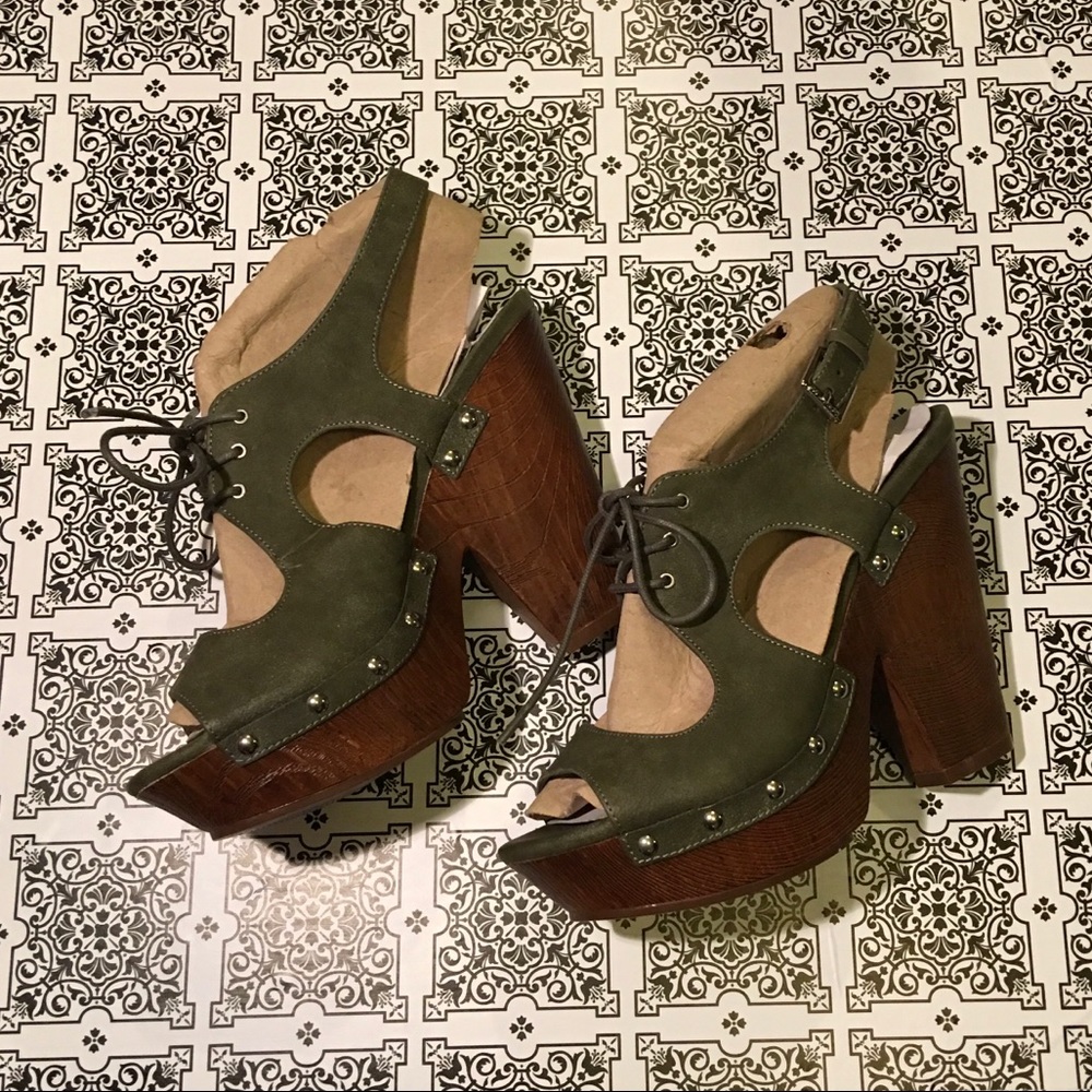 NWT Guess platform wedges lace up sage green sz 7 - Picture 6 of 8