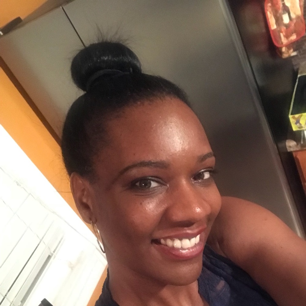 Meet your Posher, Ebony