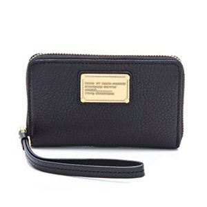 Marc by Marc Jacobs Classic Q Wristlet