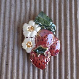 Strawberries And Five Petaled Flowers Brooch
