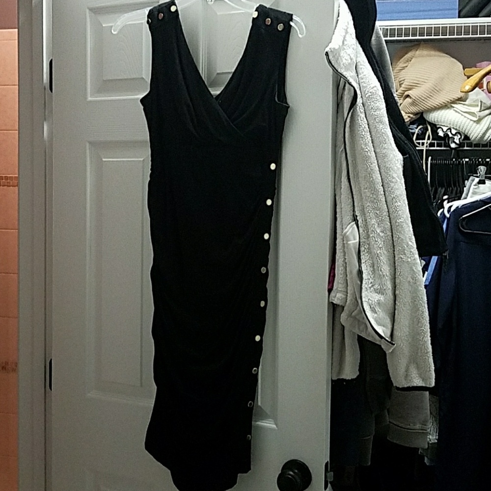 Black cocktail party holiday dress